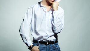 tight shirts vs loose shirts